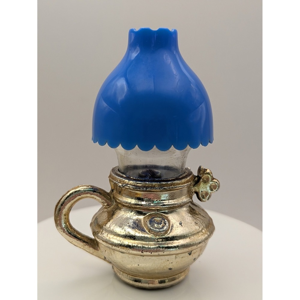 VINTAGE KITCHEN 3" HIGH PLASTIC/METAL OLD LANTERN SALT & PEPPER SHAKERS - Picture 10 of 16